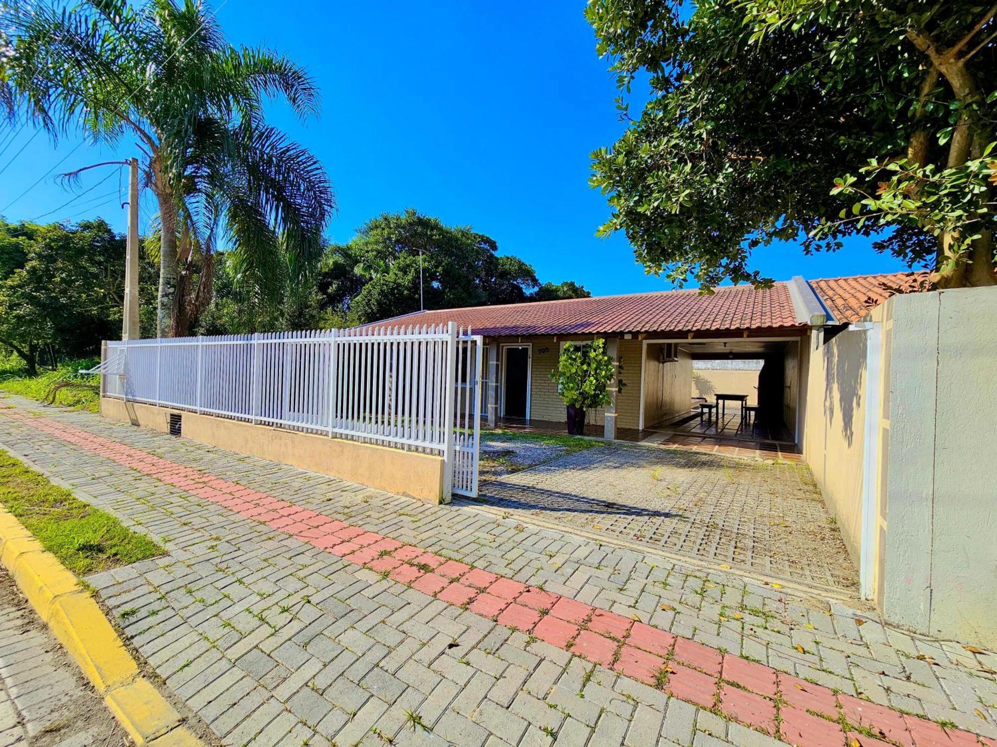 Casa Ambar Com Piscina Em Mariscal Bombinhas N 705 * Canto Grande