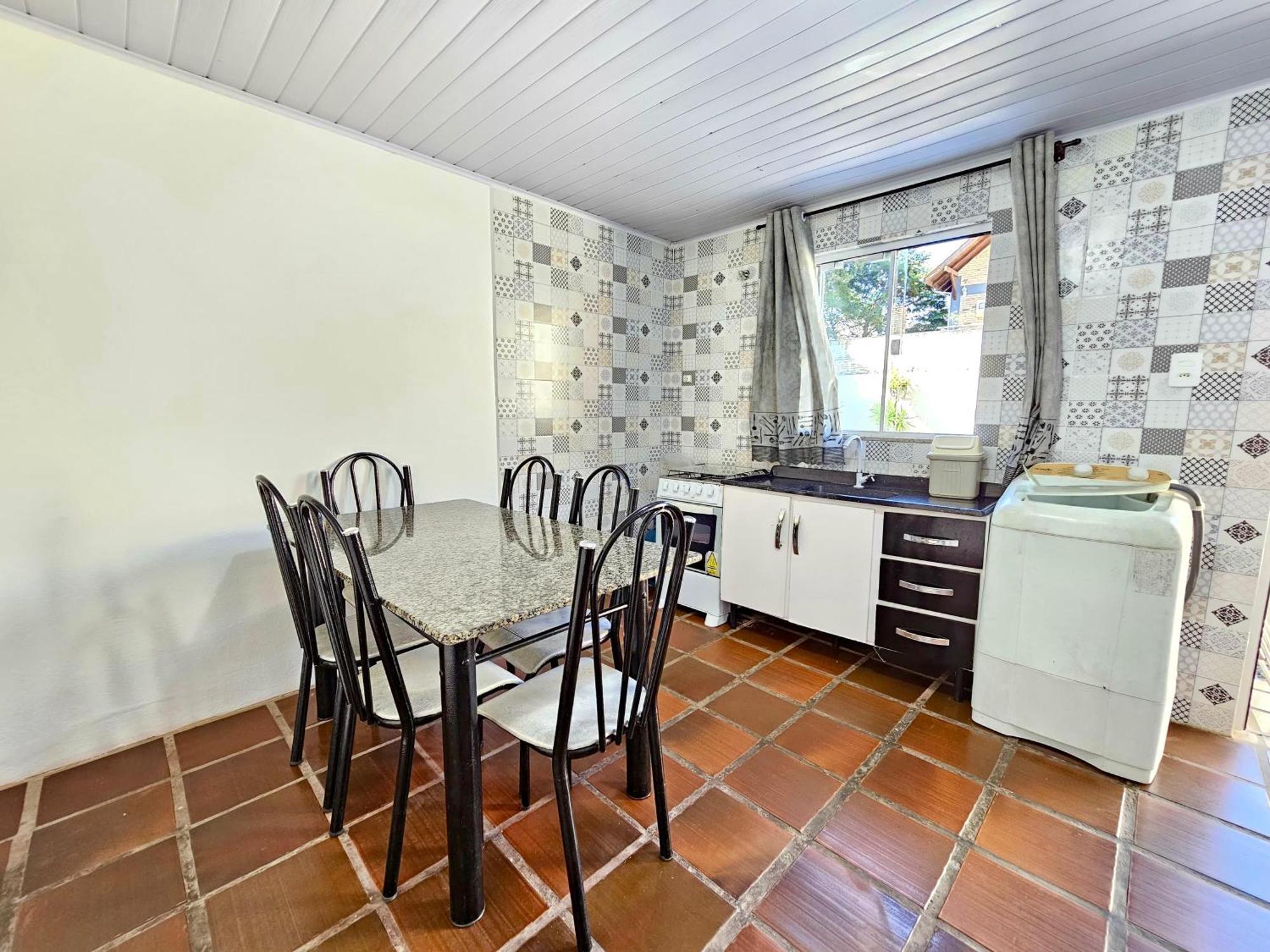 Casa Ambar Com Piscina Em Mariscal Bombinhas N 705 * Canto Grande